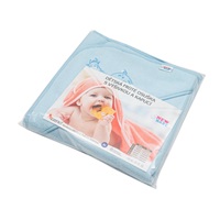 Gyermek frottír törölköző hímzéssel és kapucnival New Baby 80x80 kék zsiráffal