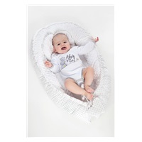 Luxus babafészek párnával és paplannal New Baby Felhőcske