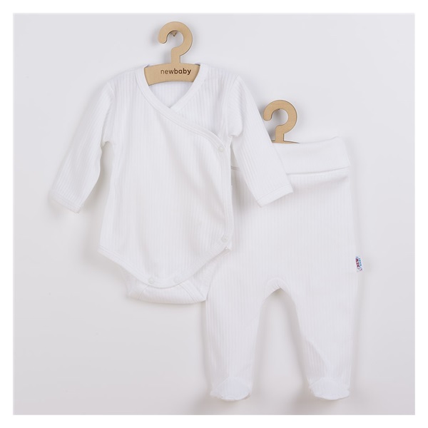 2-részes baba együttes New Baby Practical fehér fiú