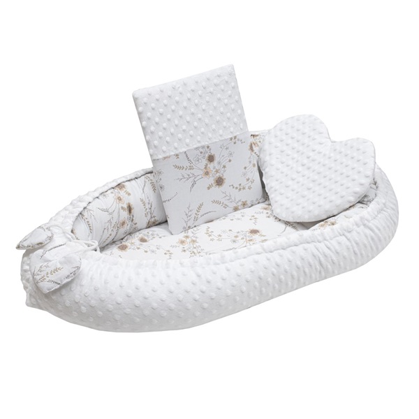 Luxus babafészek párnával és paplannal New Baby Minkyből Virág fehér