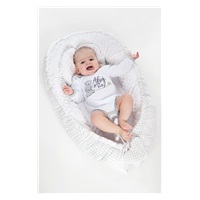 Luxus babafészek párnával és paplannal New Baby Minkyből Virág fehér