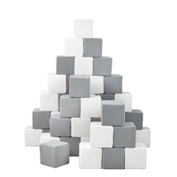 Habkockák - 45 darabos nagy habkocka Pyramida grey white
