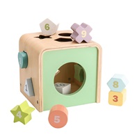 Montessori formabedobó kocka Baby Mix